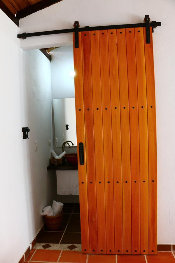 Casa Rayma Hotell Contratacion Exteriör bild